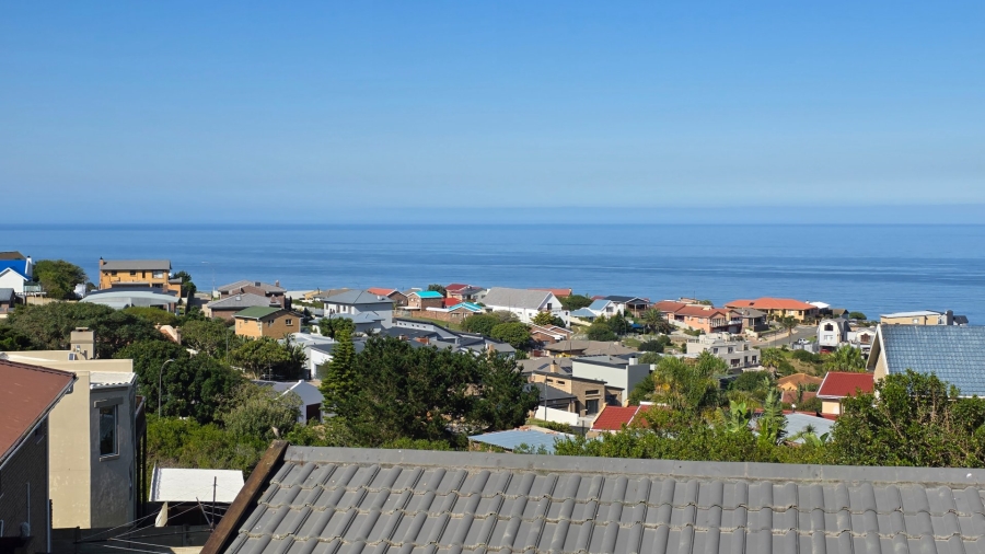 3 Bedroom Property for Sale in Dana Bay Western Cape